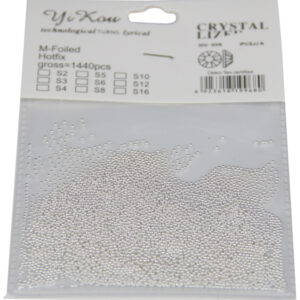 Φακελάκι με ασημί μπιλάκια νυχιών